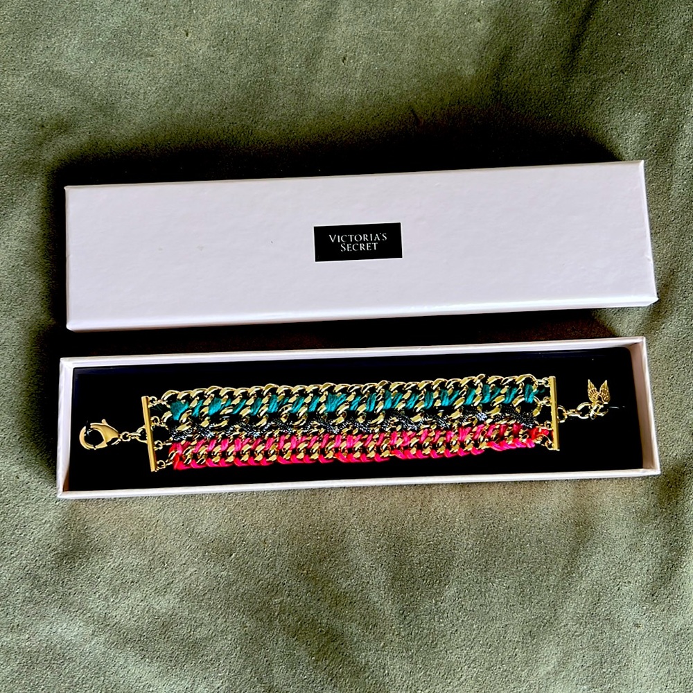 NIB Victoria's Secret Bracelet